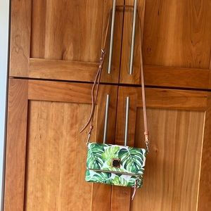 Dooney and Bourke crossbody bag